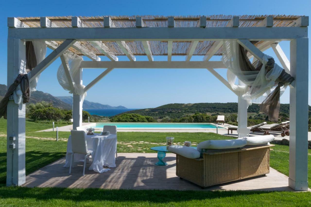 Villa Dama Luxury Алгеро Екстериор снимка